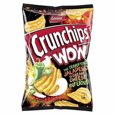 Crunships Wow Lorenz Jalapeño and Cream Cheese Crisps 80 g